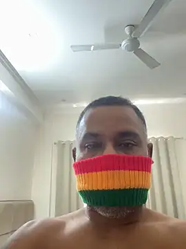 Snapshot of syntaxbear chatting on 25, 5, 2026 syntaxbear online show from 25, 5, 2026