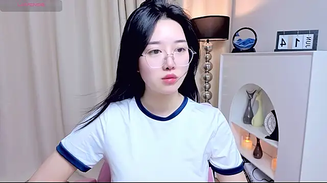 Snapshot of miuu6868 chatting on 15, 6, 2026 miuu6868 online show from 15, 6, 2026