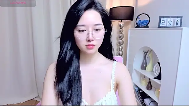 Snapshot of miuu6868 chatting on 25, 6, 2026 miuu6868 online show from 25, 6, 2026