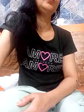 Snapshot of Bhavyaa-Sharma chatting on 14, 6, 2026 Bhavyaa-Sharma online show from 14, 6, 2026