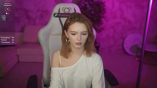 Snapshot of Lia_sweet054 chatting on 18, 6, 2026 Lia sweet054 online show from 18, 6, 2026