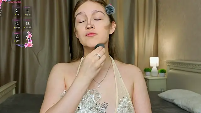 Snapshot of PlayfulMelly chatting on 18, 6, 2026 PlayfulMelly online show from 18, 6, 2026