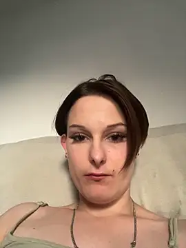 Snapshot of Quenn667 chatting on 24, 5, 2026 Quenn667 online show from 24, 5, 2026