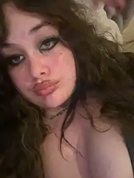 Snapshot of 6foot3Woman chatting on 2, 7, 2026 6foot3Woman online show from 2, 7, 2026