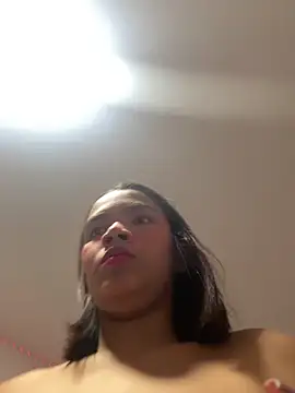 Snapshot of Britany_23 chatting on 28, 5, 2026 Britany 23 online show from 28, 5, 2026
