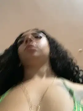 Snapshot of Sereia_camgirl chatting on 29, 6, 2026 Sereia camgirl online show from 29, 6, 2026