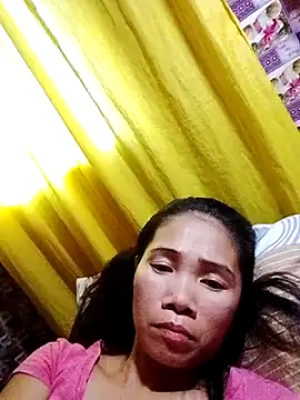 hotmom lyn online show from 11, 6, 2026