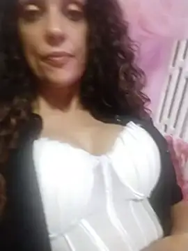 Snapshot of angelaxxx83 chatting on 22, 7, 2026 angelaxxx83 online show from 22, 7, 2026