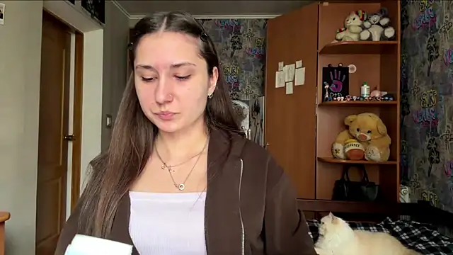 HoneyKittyk online show from 7, 6, 2026