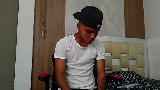 Snapshot of artur_collins_ chatting on 23, 6, 2026 artur collins online show from 23, 6, 2026