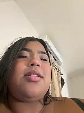 Snapshot of emily_morgam chatting on 7, 7, 2026 emily morgam online show from 7, 7, 2026