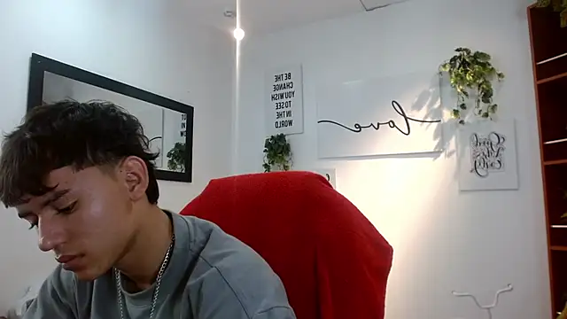 Snapshot of Ryan_grayx chatting on 16, 6, 2026 Ryan grayx online show from 16, 6, 2026