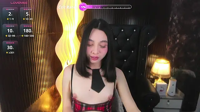 Lia Hilton1 online show from 23, 7, 2026
