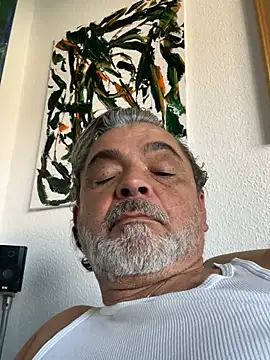 Snapshot of ramoon1965 chatting on 9, 7, 2026 ramoon1965 online show from 9, 7, 2026