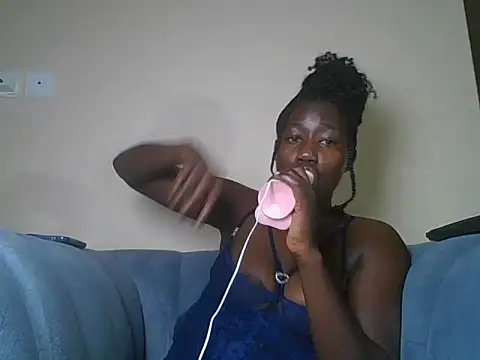 Snapshot of Silky_aura chatting on 26, 5, 2026 Silky aura online show from 26, 5, 2026