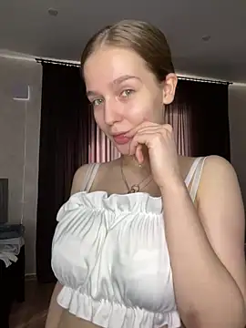 Snapshot of Bamby_bump chatting on 3, 6, 2026 Bamby bump online show from 3, 6, 2026