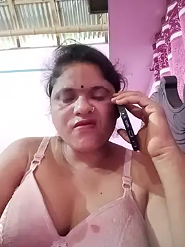 Snapshot of Maya_Vabi chatting on 5, 6, 2026 Maya Vabi online show from 5, 6, 2026