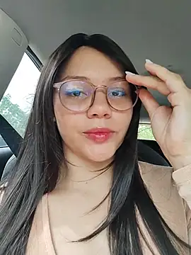 Snapshot of RoouseSiren chatting on 29, 5, 2026 RoouseSiren online show from 29, 5, 2026