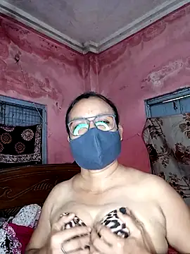 Snapshot of MoonLusty chatting on 18, 6, 2026 MoonLusty online show from 18, 6, 2026