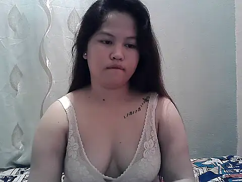 Snapshot of ThePrettySecret chatting on 17, 6, 2026 ThePrettySecret online show from 17, 6, 2026