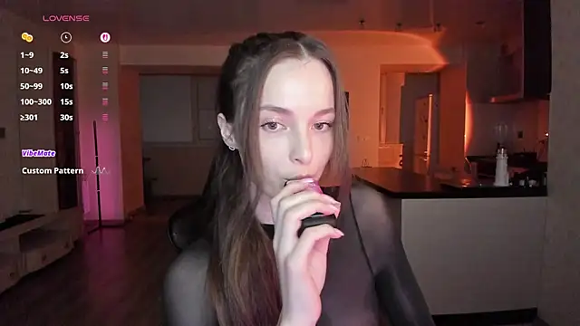 irisskiss online show from 9, 7, 2026