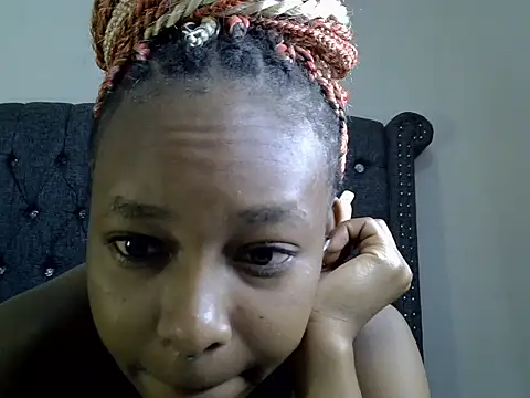 Snapshot of cocolaurah chatting on 21, 6, 2026 cocolaurah online show from 21, 6, 2026