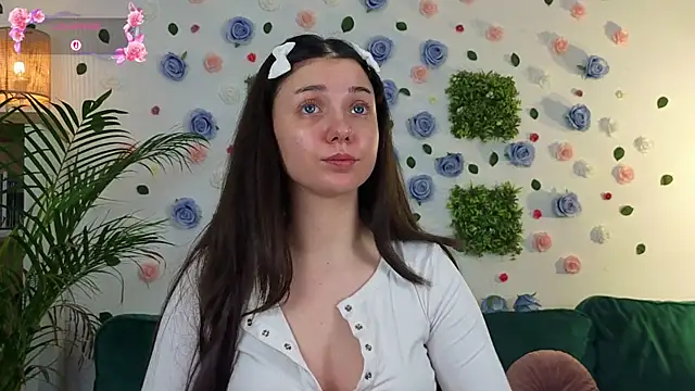 Snapshot of justmeavery chatting on 20, 6, 2026 justmeavery online show from 20, 6, 2026