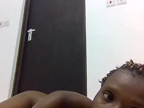 Snapshot of Sexxy_petite1 chatting on 5, 6, 2026 Sexxy petite1 online show from 5, 6, 2026