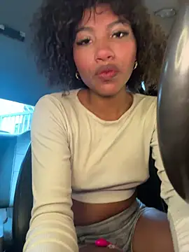 Snapshot of Zafiro_fire chatting on 9, 7, 2026 Zafiro fire online show from 9, 7, 2026