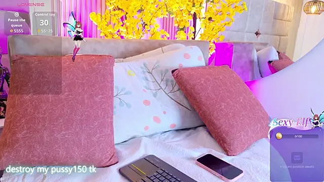 Snapshot of LalaVareela chatting on 13, 7, 2026 LalaVareela online show from 13, 7, 2026