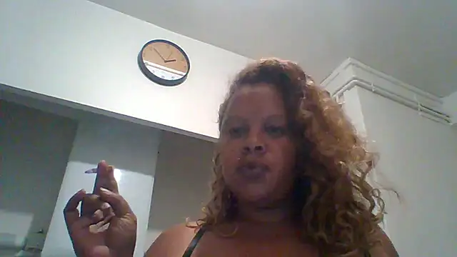 DOMINATRICESANDRA online show from 30, 6, 2026