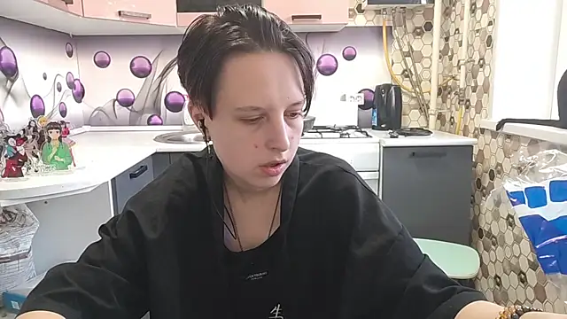 Snapshot of Saranade chatting on 12, 6, 2026 Saranade online show from 12, 6, 2026