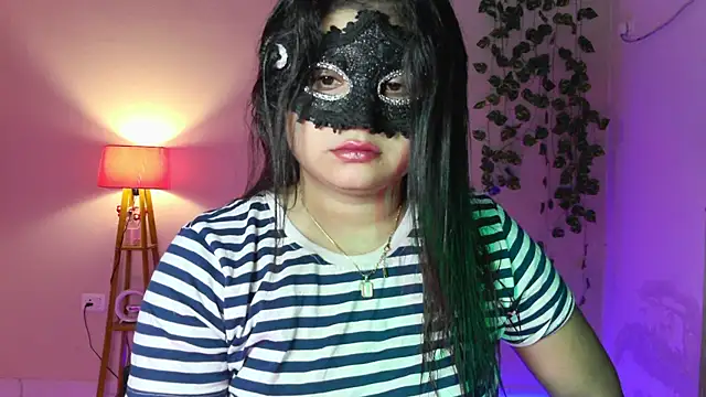 Snapshot of Red_Heart_ chatting on 13, 7, 2026 Red Heart online show from 13, 7, 2026
