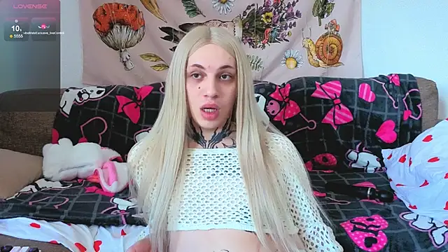 Snapshot of Chloecherry chatting on 20, 6, 2026 Chloecherry online show from 20, 6, 2026
