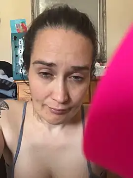 Snapshot of Rennie84 chatting on 30, 5, 2026 Rennie84 online show from 30, 5, 2026