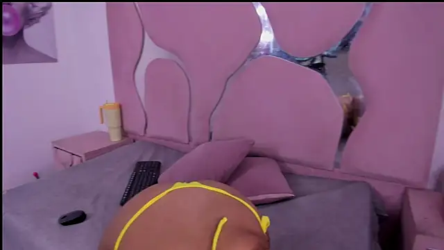 Snapshot of may_maireasm chatting on 3, 7, 2026 may maireasm online show from 3, 7, 2026