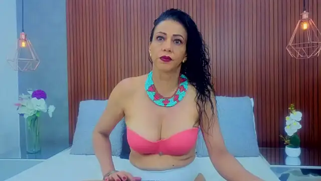 Snapshot of Velvet_Luxx chatting on 3, 7, 2026 Velvet Luxx online show from 3, 7, 2026