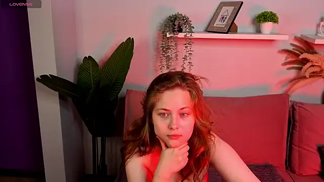 Snapshot of EricaWilds chatting on 10, 7, 2026 EricaWilds online show from 10, 7, 2026