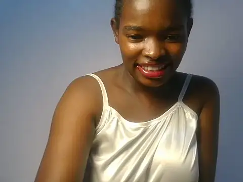 Snapshot of Emmerline_ chatting on 13, 7, 2026 Emmerline online show from 13, 7, 2026
