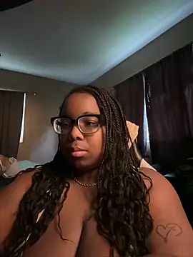 Snapshot of layitinme chatting on 19, 6, 2026 layitinme online show from 19, 6, 2026