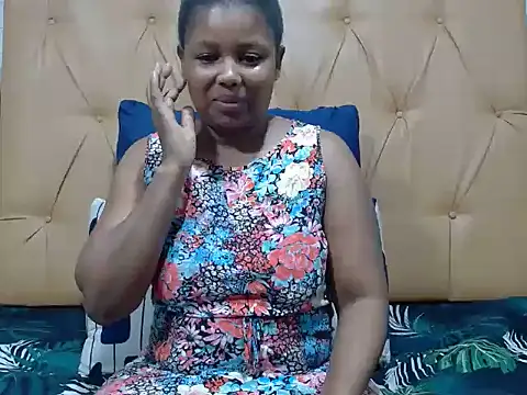 Snapshot of Mellowkittyyellow chatting on 27, 6, 2026 Mellowkittyyellow online show from 27, 6, 2026