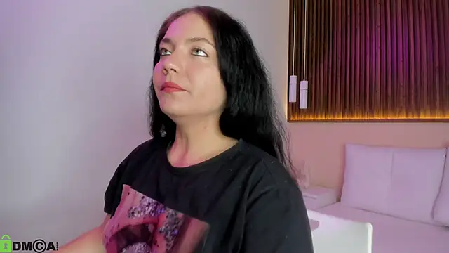 Snapshot of rebecaa_grey chatting on 8, 6, 2026 rebecaa grey online show from 8, 6, 2026