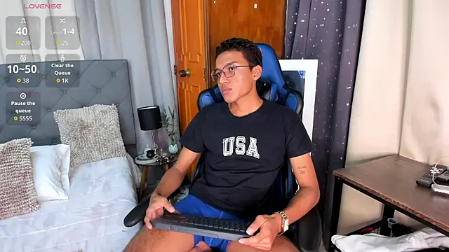 Snapshot of Camilo_Santoss chatting on 13, 6, 2026 Camilo Santoss online show from 13, 6, 2026