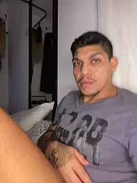 Snapshot of Tatuadomoreno23cm chatting on 16, 6, 2026 Tatuadomoreno23cm online show from 16, 6, 2026