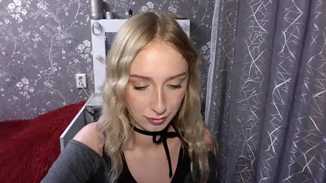 Snapshot of JennaLomeri chatting on 15, 6, 2026 JennaLomeri online show from 15, 6, 2026
