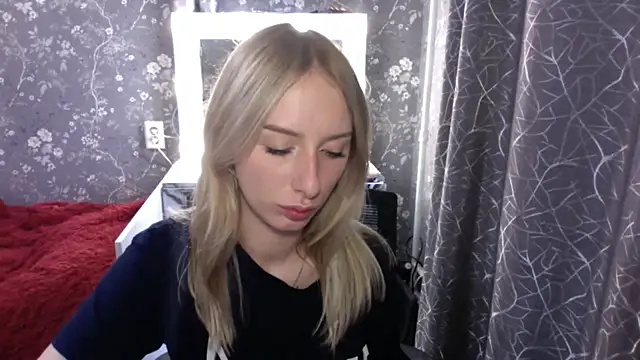 Snapshot of JennaLomeri chatting on 27, 6, 2026 JennaLomeri online show from 27, 6, 2026