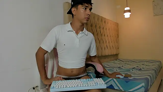 Snapshot of Samir_19XX chatting on 10, 7, 2026 Samir 19XX online show from 10, 7, 2026