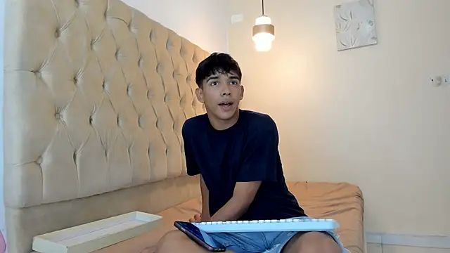 Snapshot of Samir_19XX chatting on 26, 7, 2026 Samir 19XX online show from 26, 7, 2026