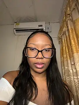Snapshot of chell_iivy chatting on 17, 7, 2026 chell iivy online show from 17, 7, 2026