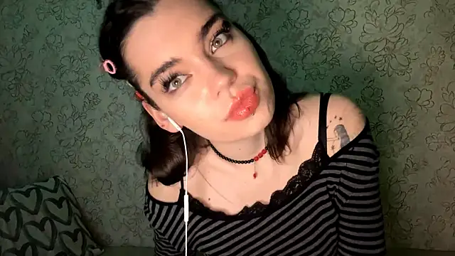 LaceyBatter online show from 23, 6, 2026